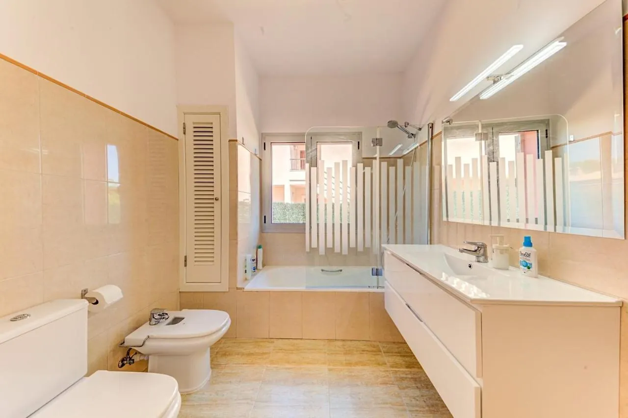 Deluxe Mallorca Villa I Upmarket Location I Maria Bonaire I 4 Bedrooms I Close To The Beach I Alcudia 0*, Alcudia (Mallorca) Spain