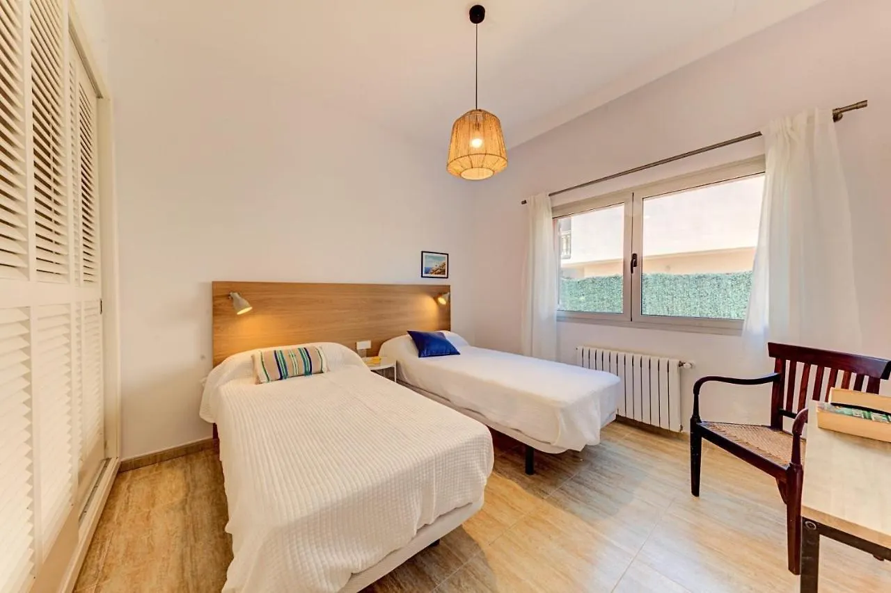 Deluxe Mallorca Villa I Upmarket Location I Maria Bonaire I 4 Bedrooms I Close To The Beach I Alcudia Spain
